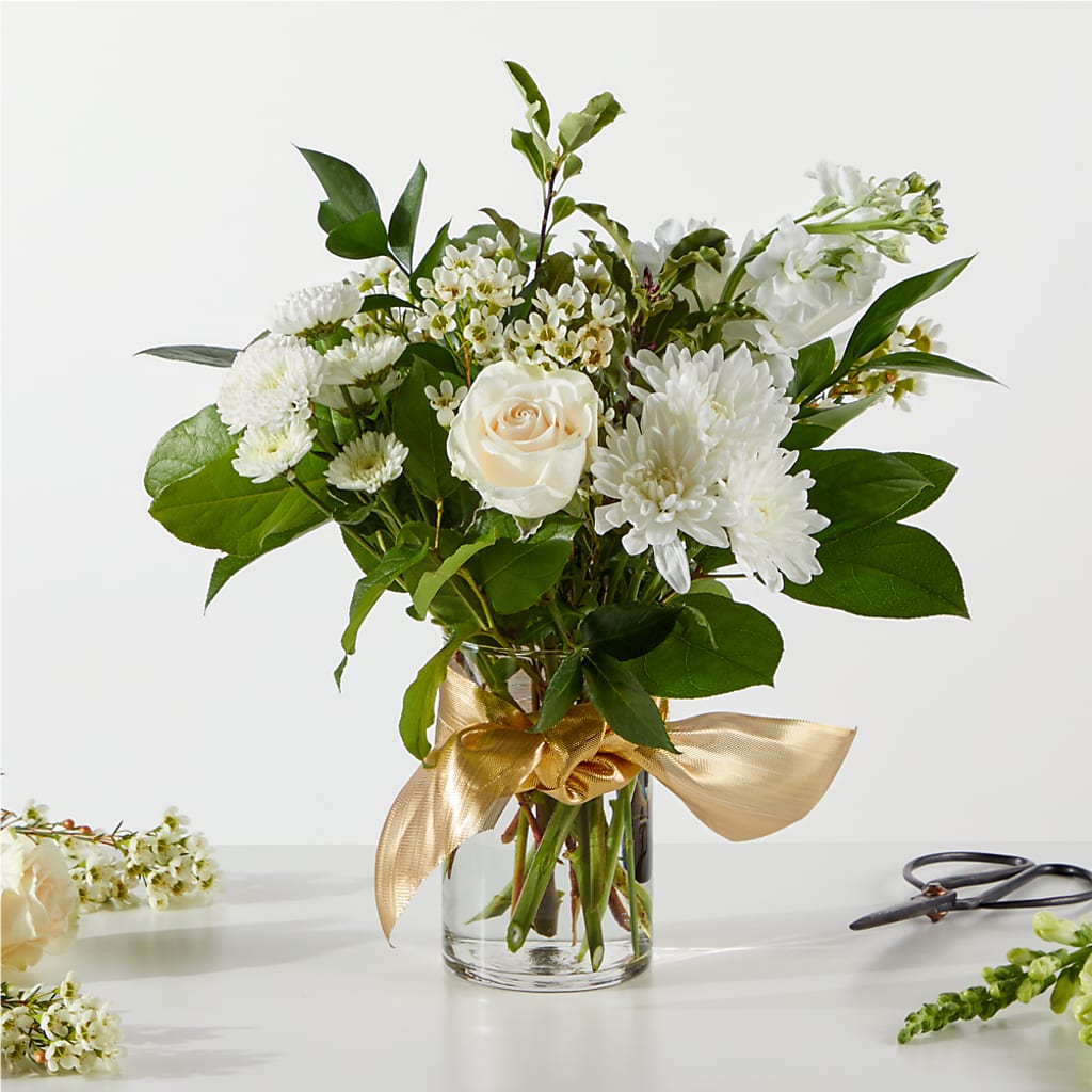 New Beginnings – A Florist Original – Henderson Florist, Lebanon TN