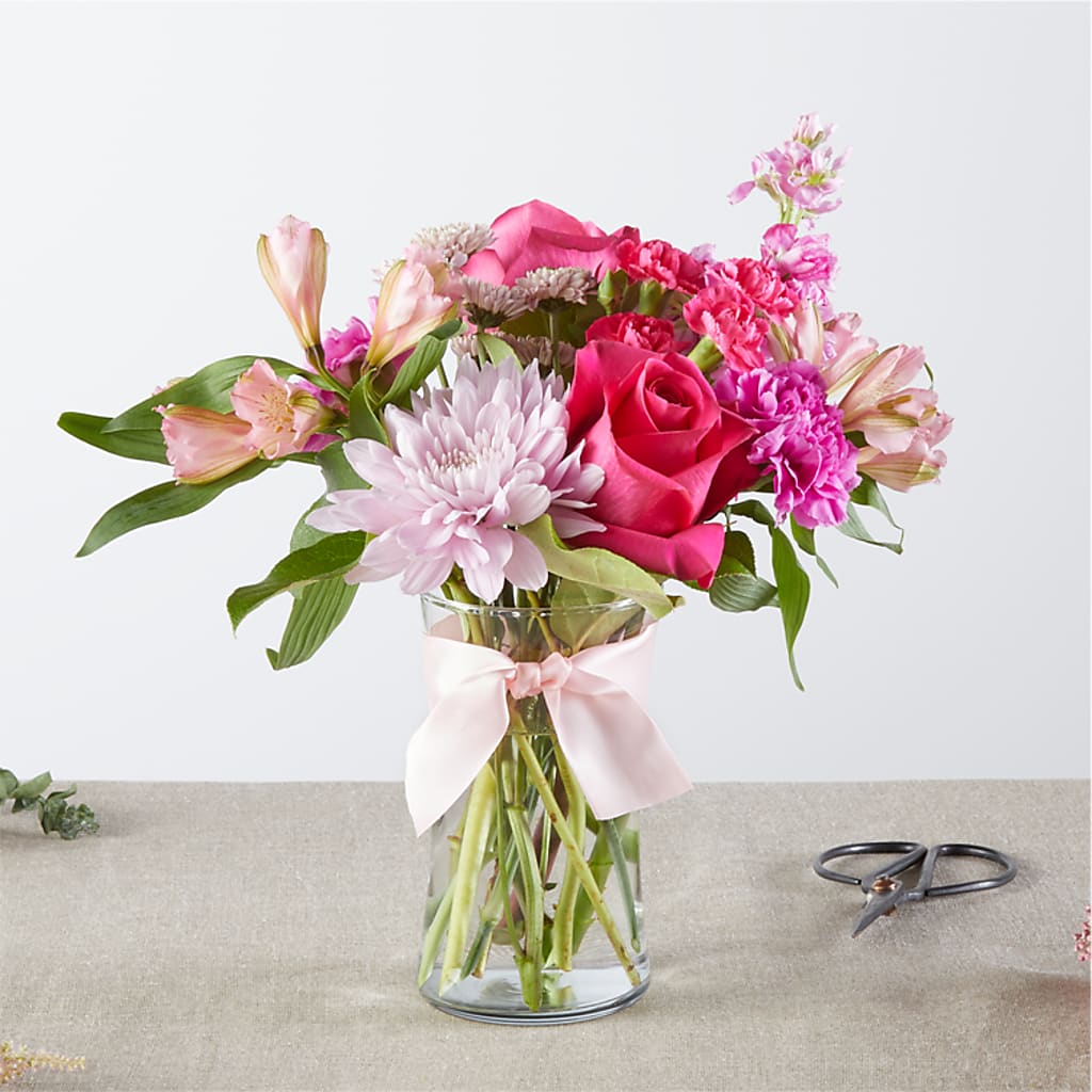 Pink Ribbon - A Florist Original – Henderson Florist, Lebanon TN