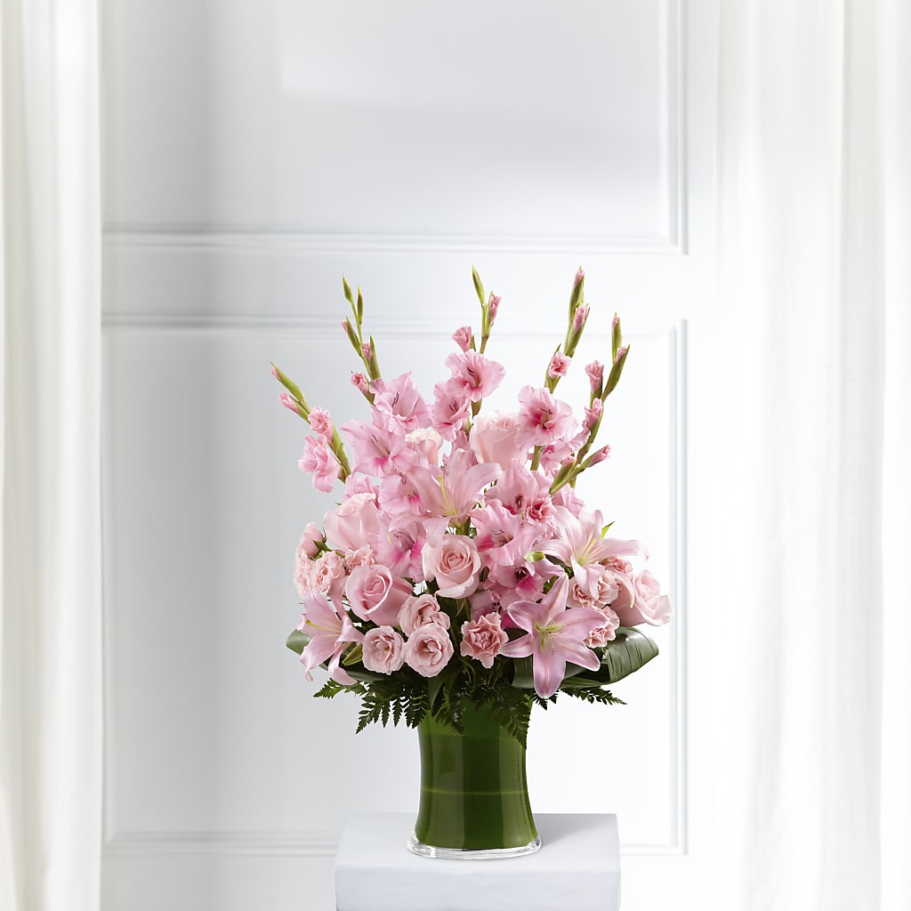 Lovely Tribute Bouquet – Henderson Florist, Lebanon TN