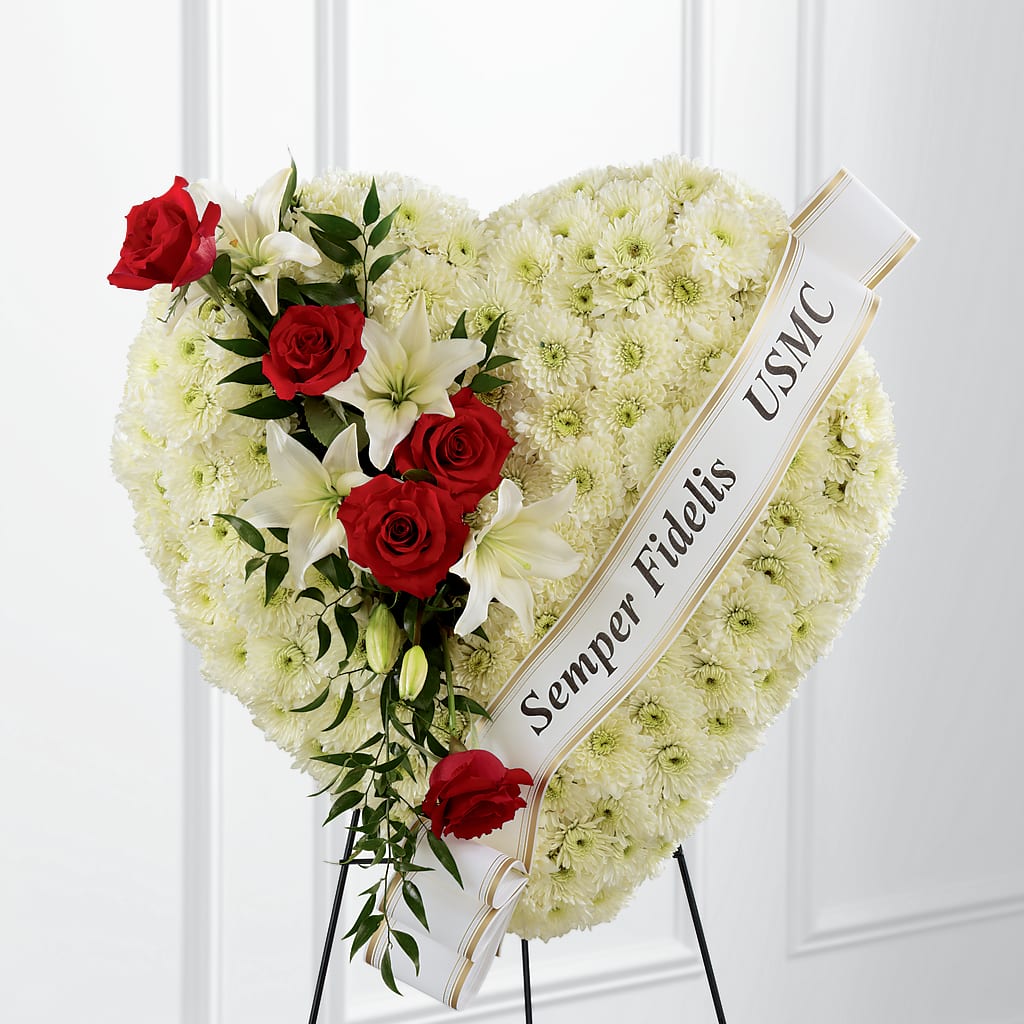 Heartfelt Hero Standing Heart – Henderson Florist, Lebanon TN