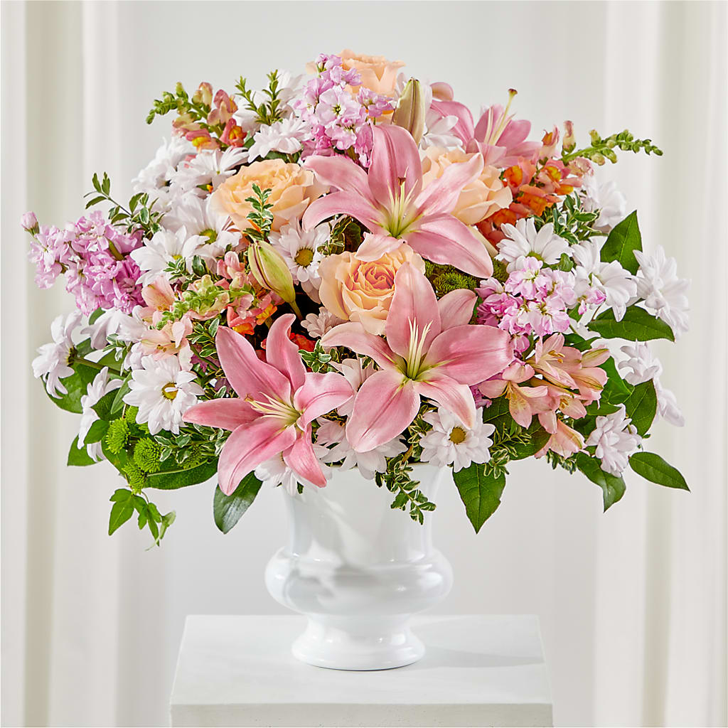 Heartfelt Gesture Urn Arrangement – Henderson Florist, Lebanon TN