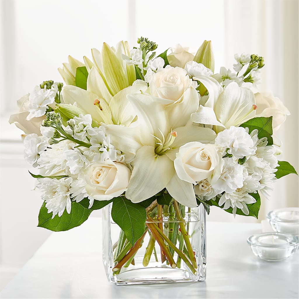Gentle Breeze Bouquet – Henderson Florist, Lebanon TN