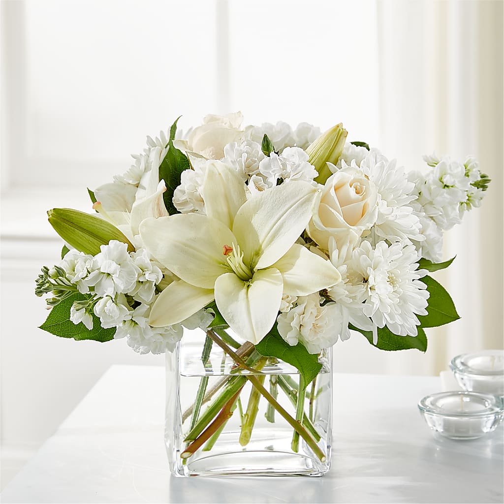 Gentle Breeze Bouquet – Henderson Florist, Lebanon TN