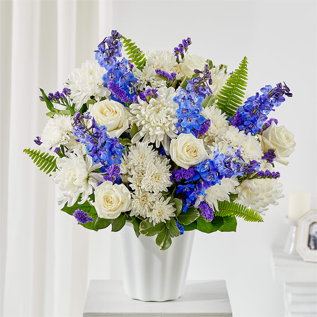 Hold Dear Tabletop Basket – Henderson Florist, Lebanon TN