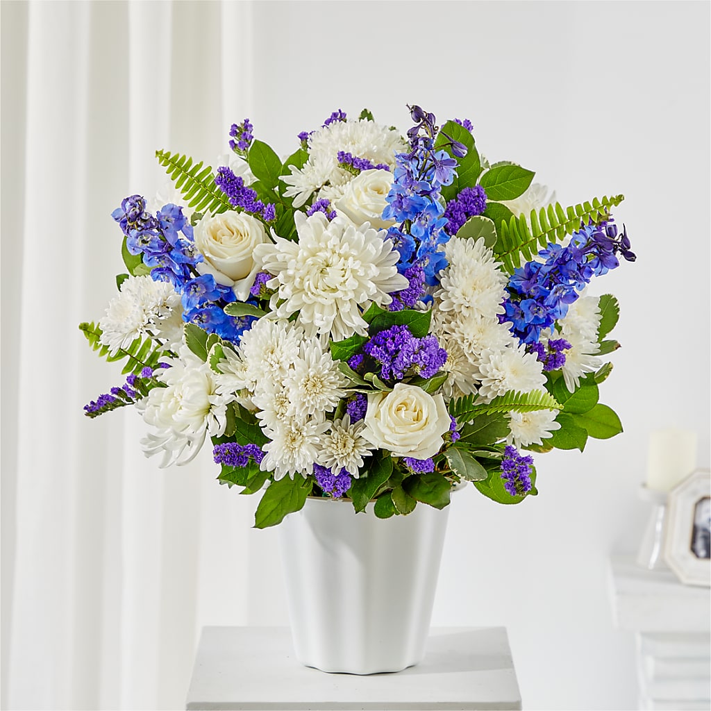 Hold Dear Tabletop Basket – Henderson Florist, Lebanon TN
