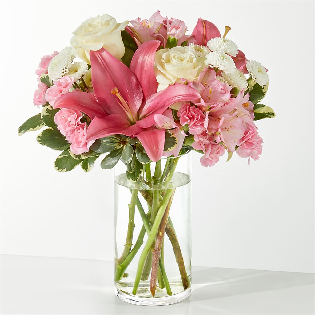 Piece of Cake Bouquet – Henderson Florist, Lebanon TN