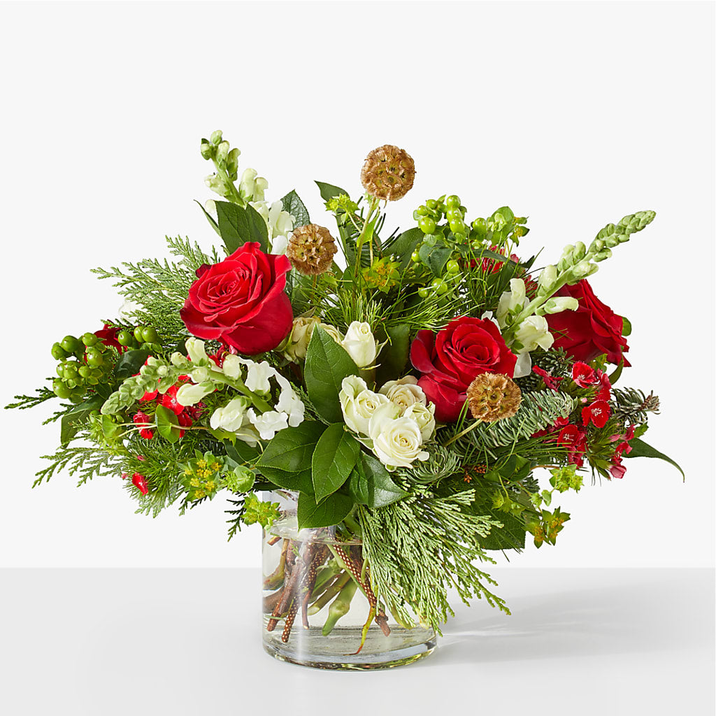 Deck the Halls Bouquet – Henderson Florist, Lebanon TN
