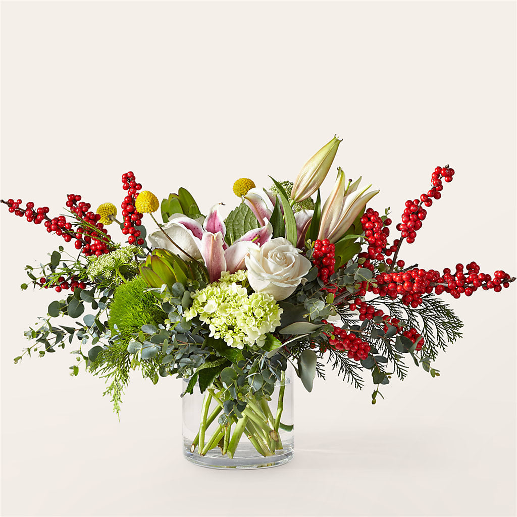 Berry & Bright Bouquet – Henderson Florist, Lebanon TN