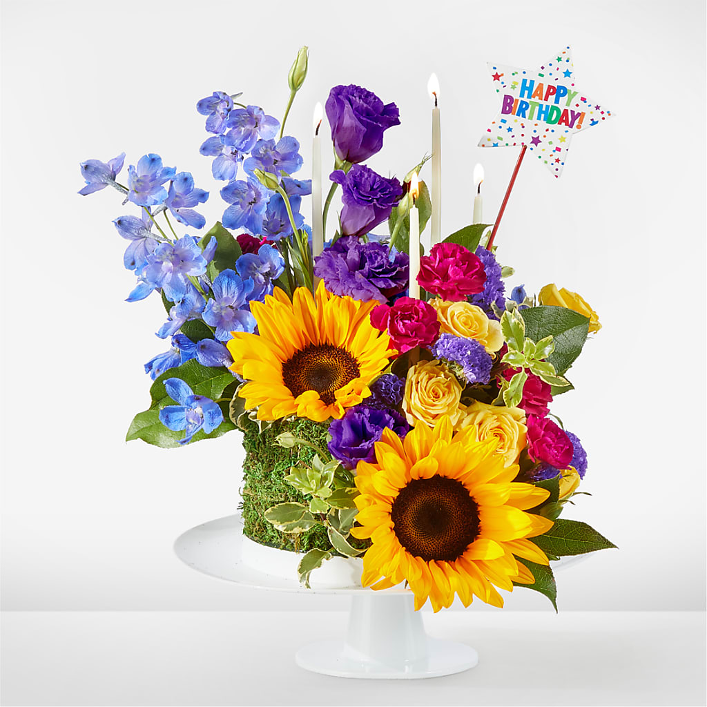 Star of the Day Floral Cake – Henderson Florist, Lebanon TN