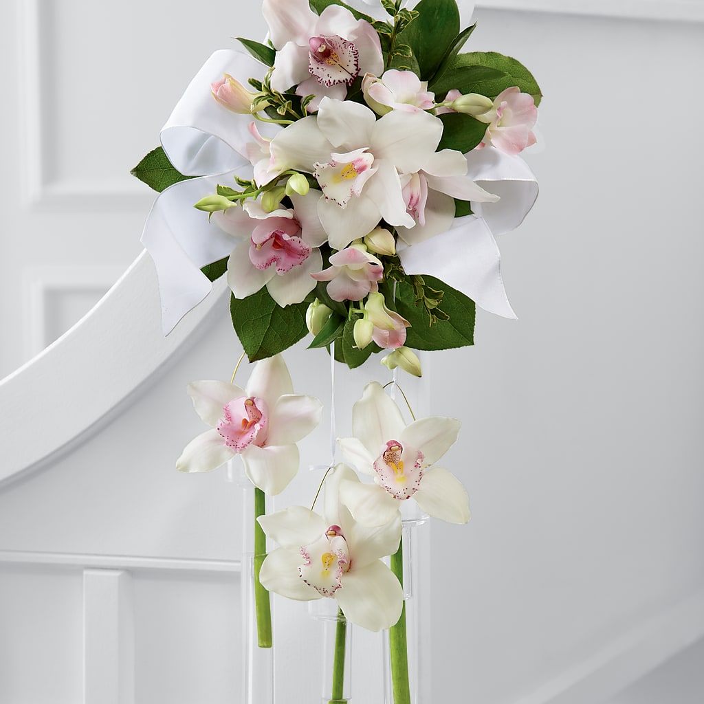 Perfect Entrance Pew Arrangement – Henderson Florist, Lebanon TN