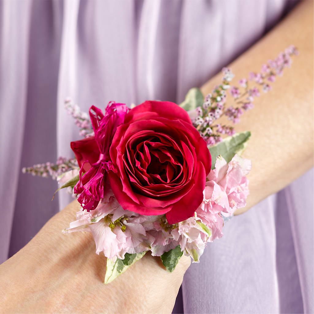 Rose Charm Corsage – Henderson Florist, Lebanon TN