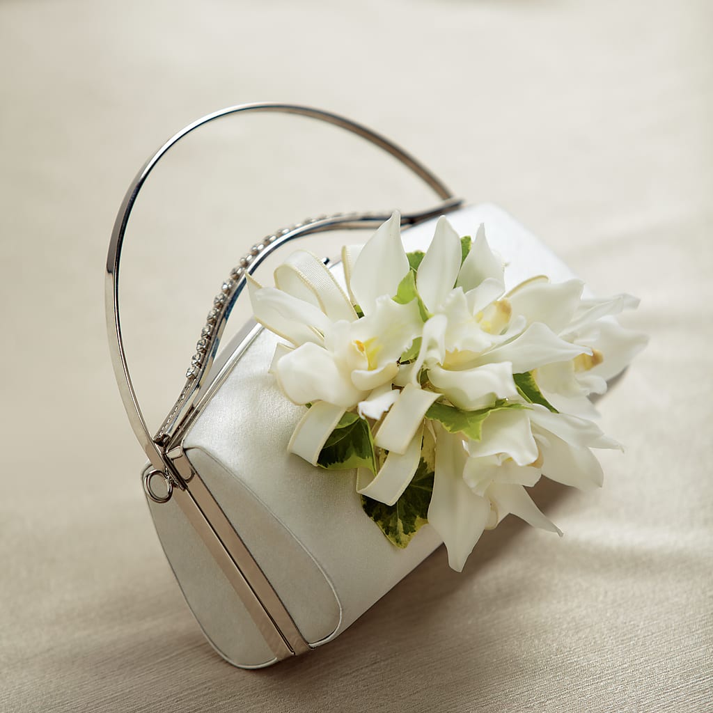 White Purse Decor – Henderson Florist, Lebanon TN