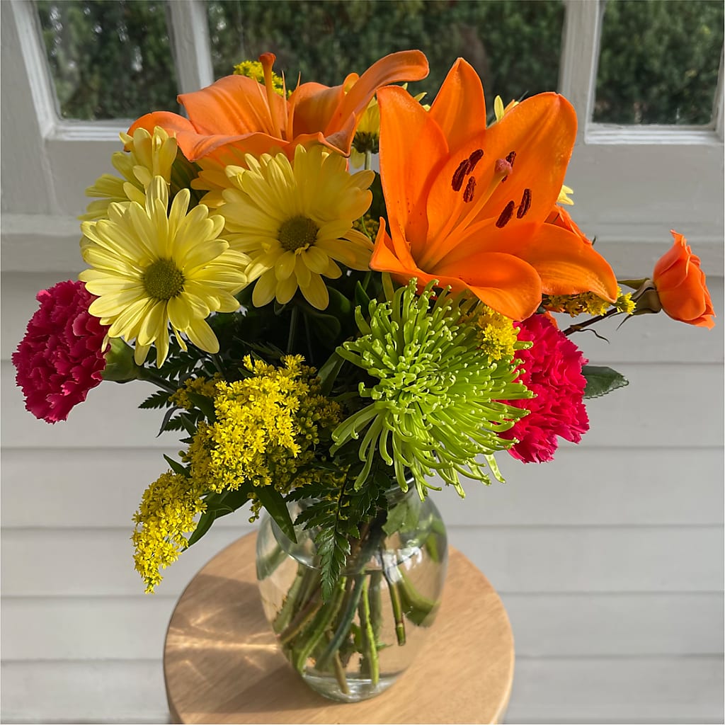 Bold & Bright – A Florist Original –  Henderson Florist, Lebanon TN