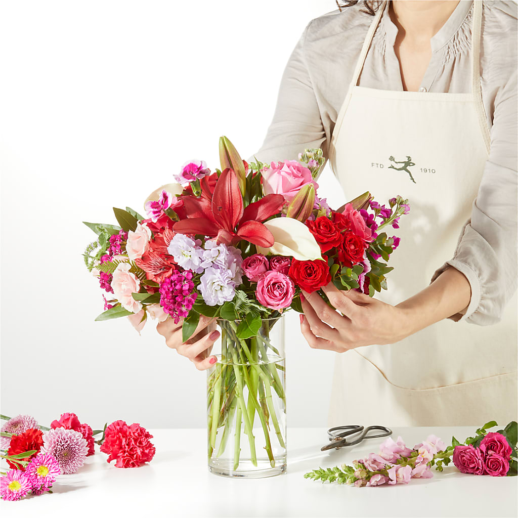 Swooning Over You - A Luxury Florist Original –  Henderson Florist, Lebanon TN