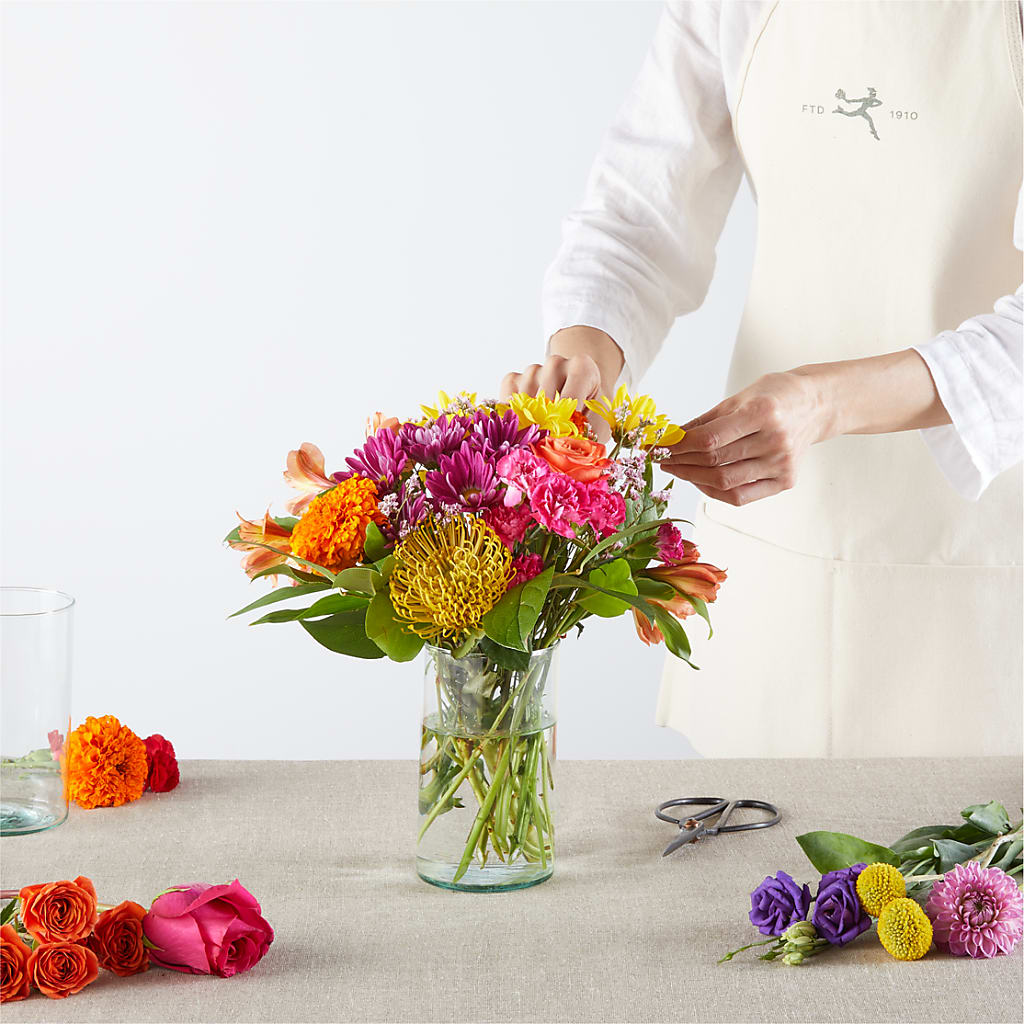 Feast of Color – A Florist Original –  Henderson Florist, Lebanon TN