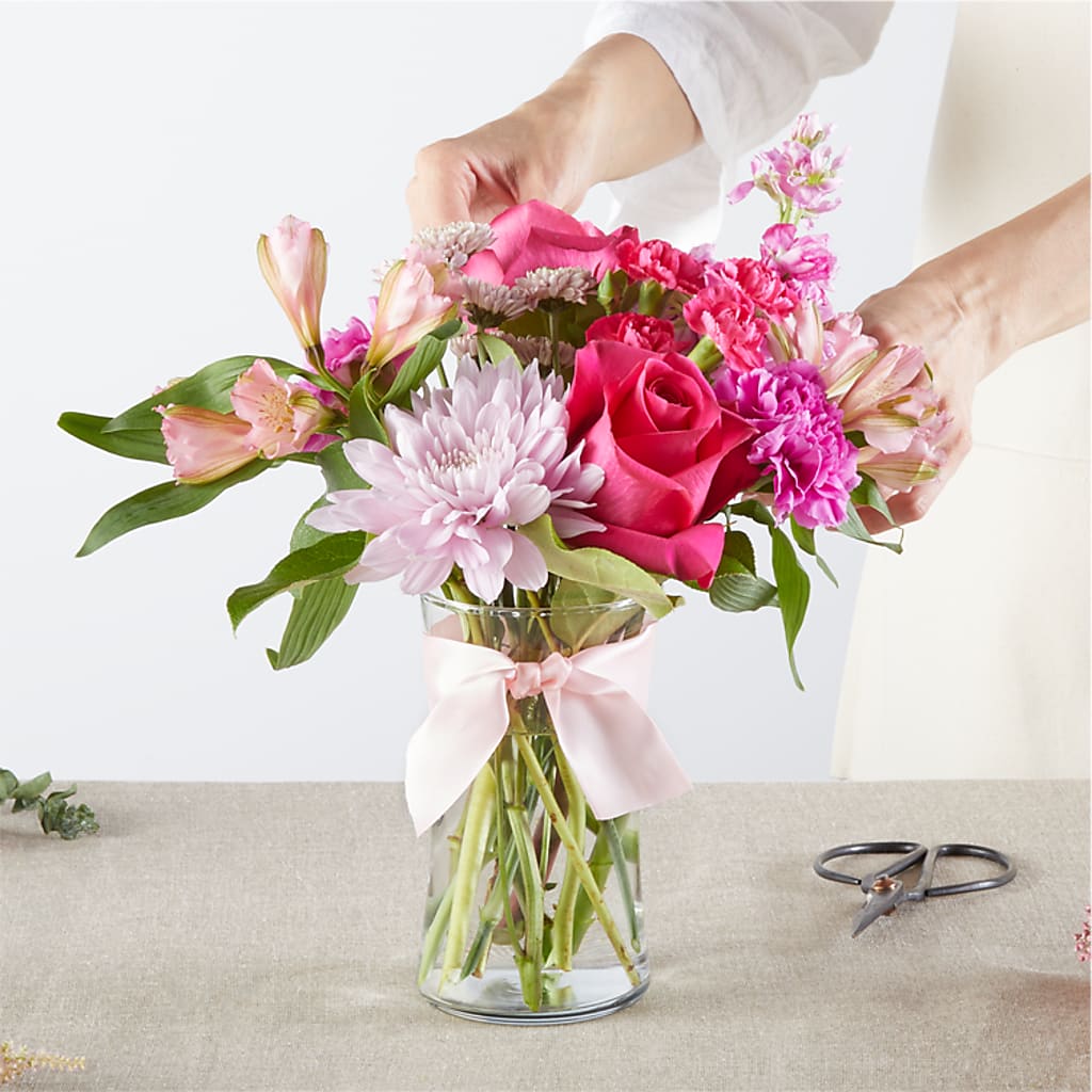 Pink Ribbon - A Florist Original –  Henderson Florist, Lebanon TN