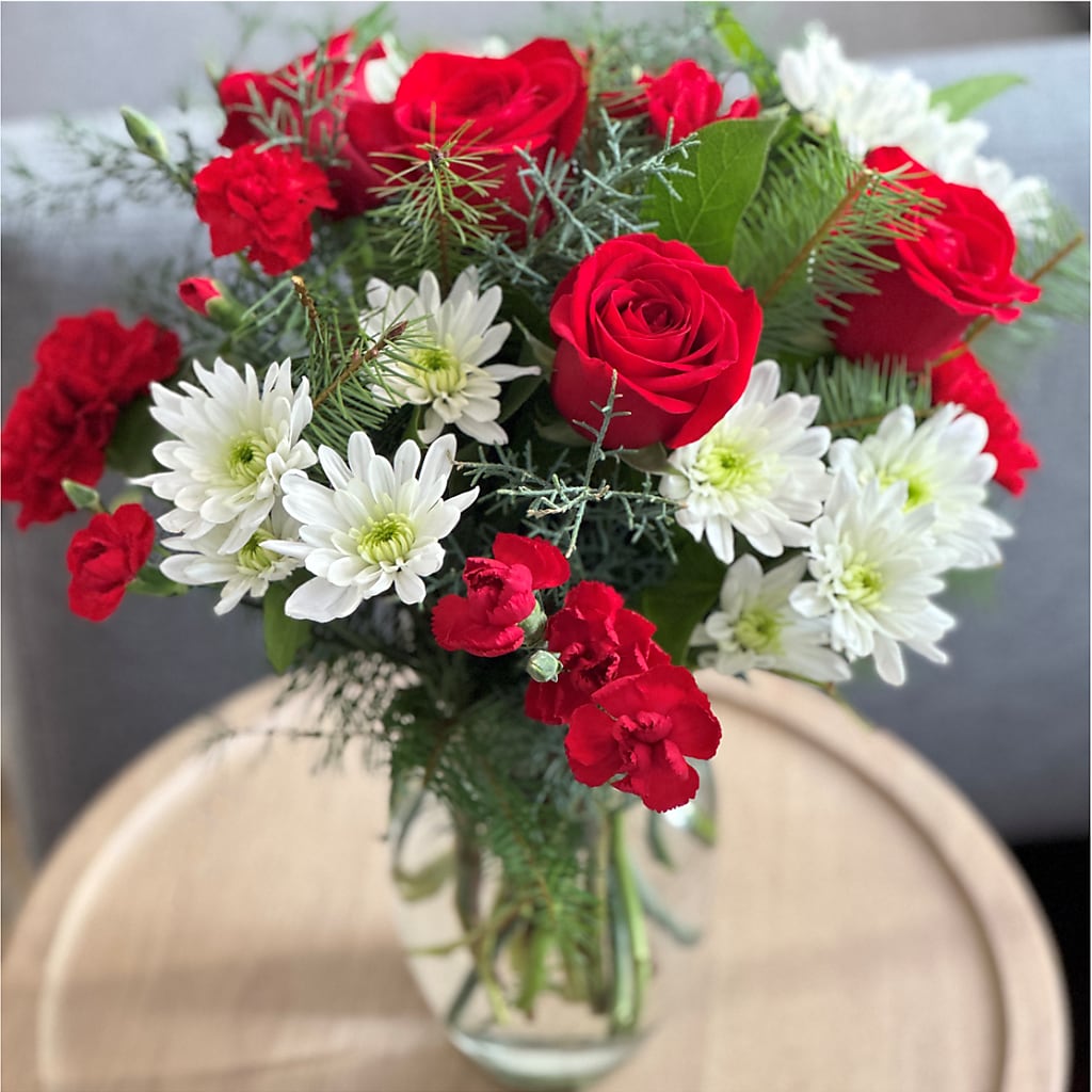 Seasonal Magic Bouquet –  Henderson Florist, Lebanon TN