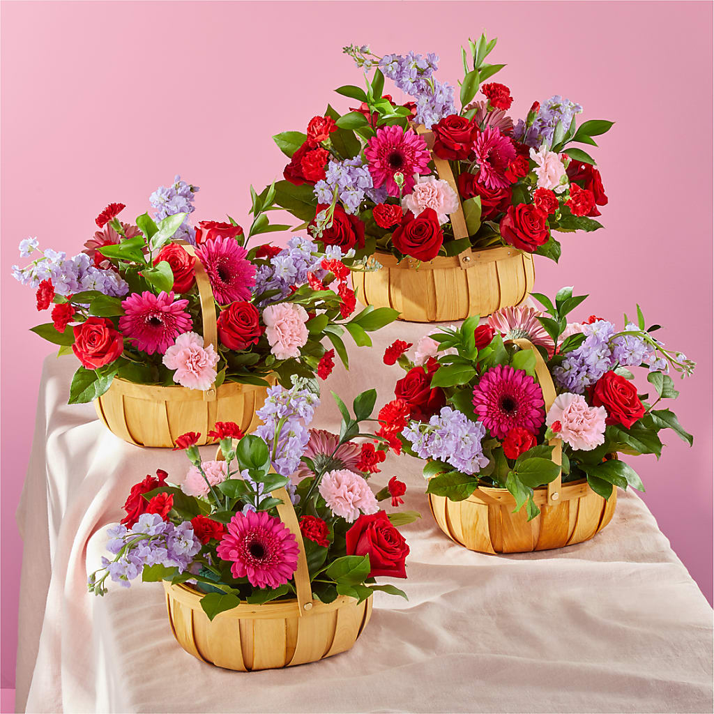 Pink Picnic Basket –  Henderson Florist, Lebanon TN