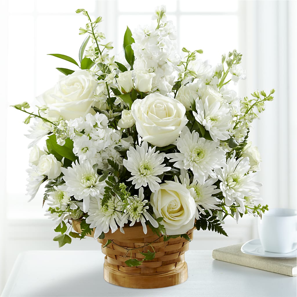Heartfelt Condolences Arrangement –  Henderson Florist, Lebanon TN