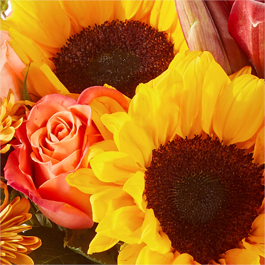 Acorn Lane Bouquet –  Henderson Florist, Lebanon TN