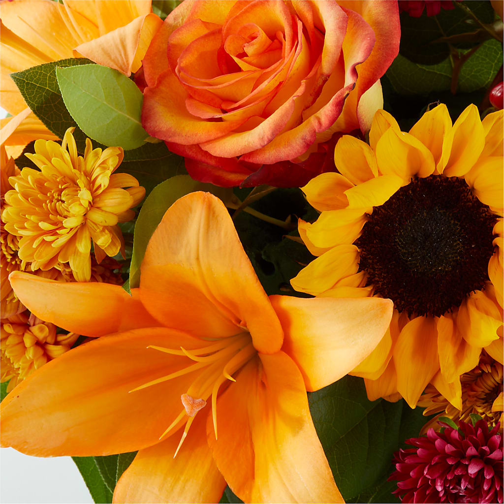 Grateful Centerpiece –  Henderson Florist, Lebanon TN