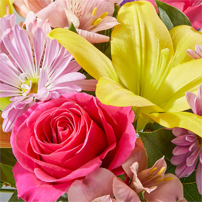 Sprinkles Bouquet –  Henderson Florist, Lebanon TN
