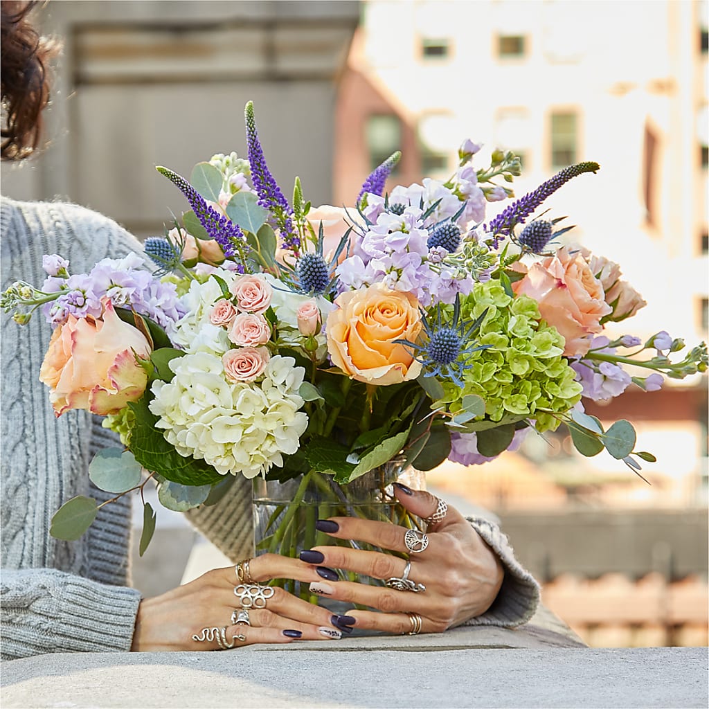 Porch Swing Bouquet –  Henderson Florist, Lebanon TN