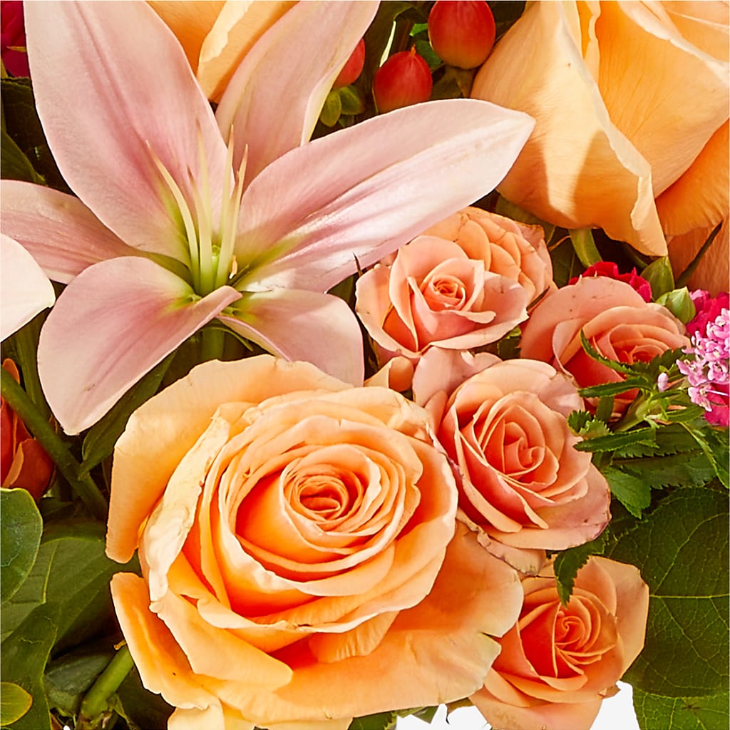 Bisous Bouquet –  Henderson Florist, Lebanon TN