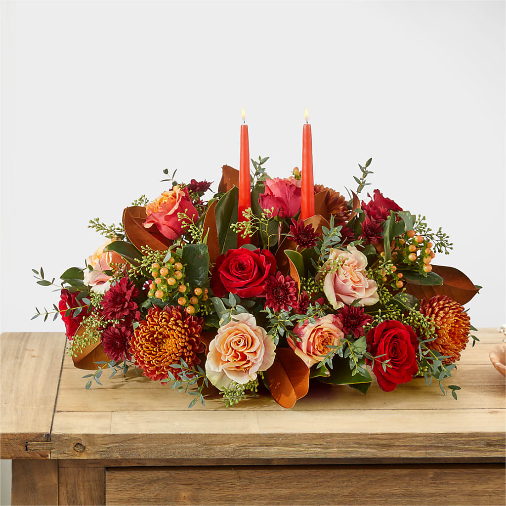 Gather Near Centerpiece –  Henderson Florist, Lebanon TN