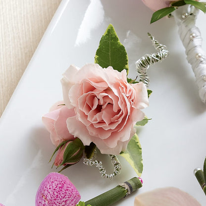 Pink Spray Rose Boutonniere –  Henderson Florist, Lebanon TN