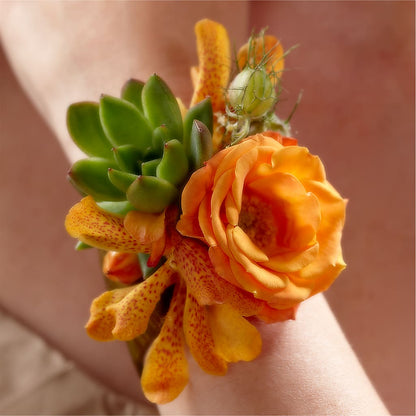Irresistible Love Wrist Corsage –  Henderson Florist, Lebanon TN