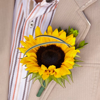 Free Spirit Boutonniere –  Henderson Florist, Lebanon TN
